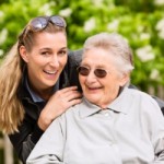 Nebenjob Seniorenbetreuer – Helfer mit Herz gesucht Nebenjob Seniorenbetreuer – Helfer mit Herz gesucht